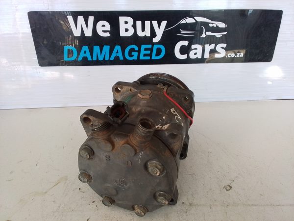 Nissan hardbody /NP300 KA20 Aircon compressor / pump OEM - Image 5