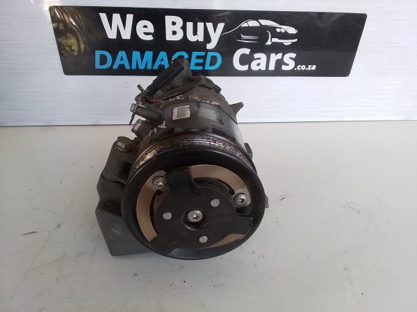 BMW 320i E90 N43 Aircon compressor  / Pump OEM - Image 3