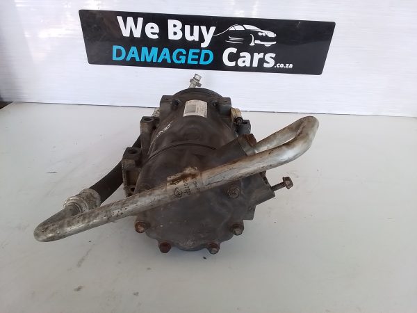 Renault Sandero TCE Aircon Compressor / pump OEM - Image 5