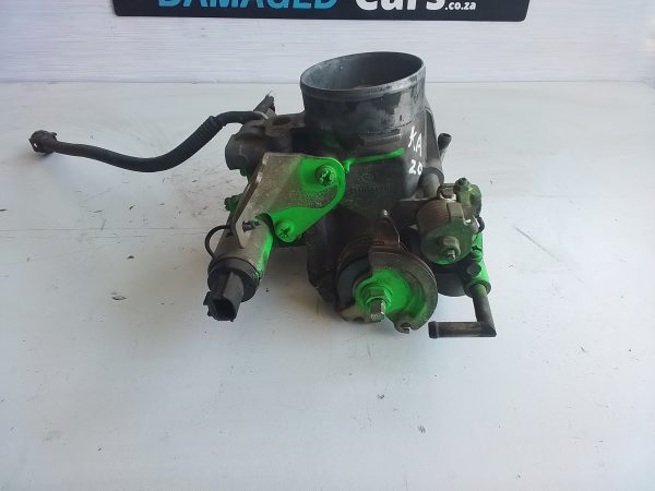 Nissan Hardbody KA20 Throttle Body OEM - Image 4