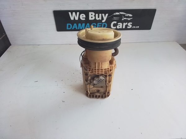 VW / Volkswagen Polo 6 Petrol Pump OEM - Image 3