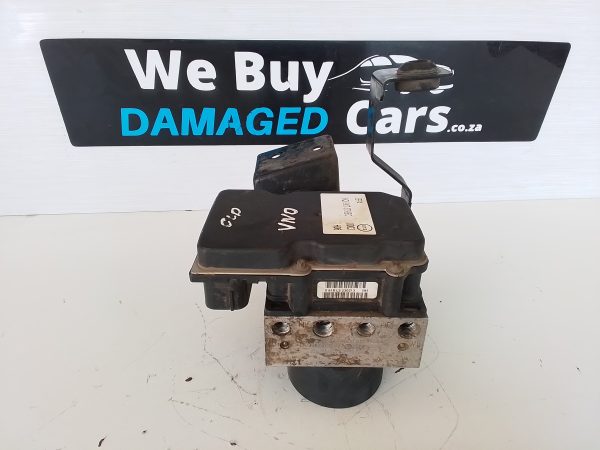 VW / Volkswagen Polo CLP ABS Pump OEM  - Image 3