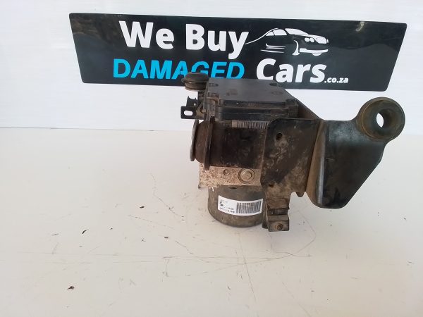 Hyundai i20 G4FA ABS Pump OEM - Image 3