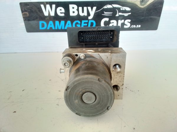 Jaguar XF 3.0 V6 ABS Pump OEM - Image 5
