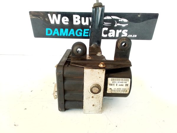 Ford Focus ST2 2.5 ABS Pump OEM - Image 4