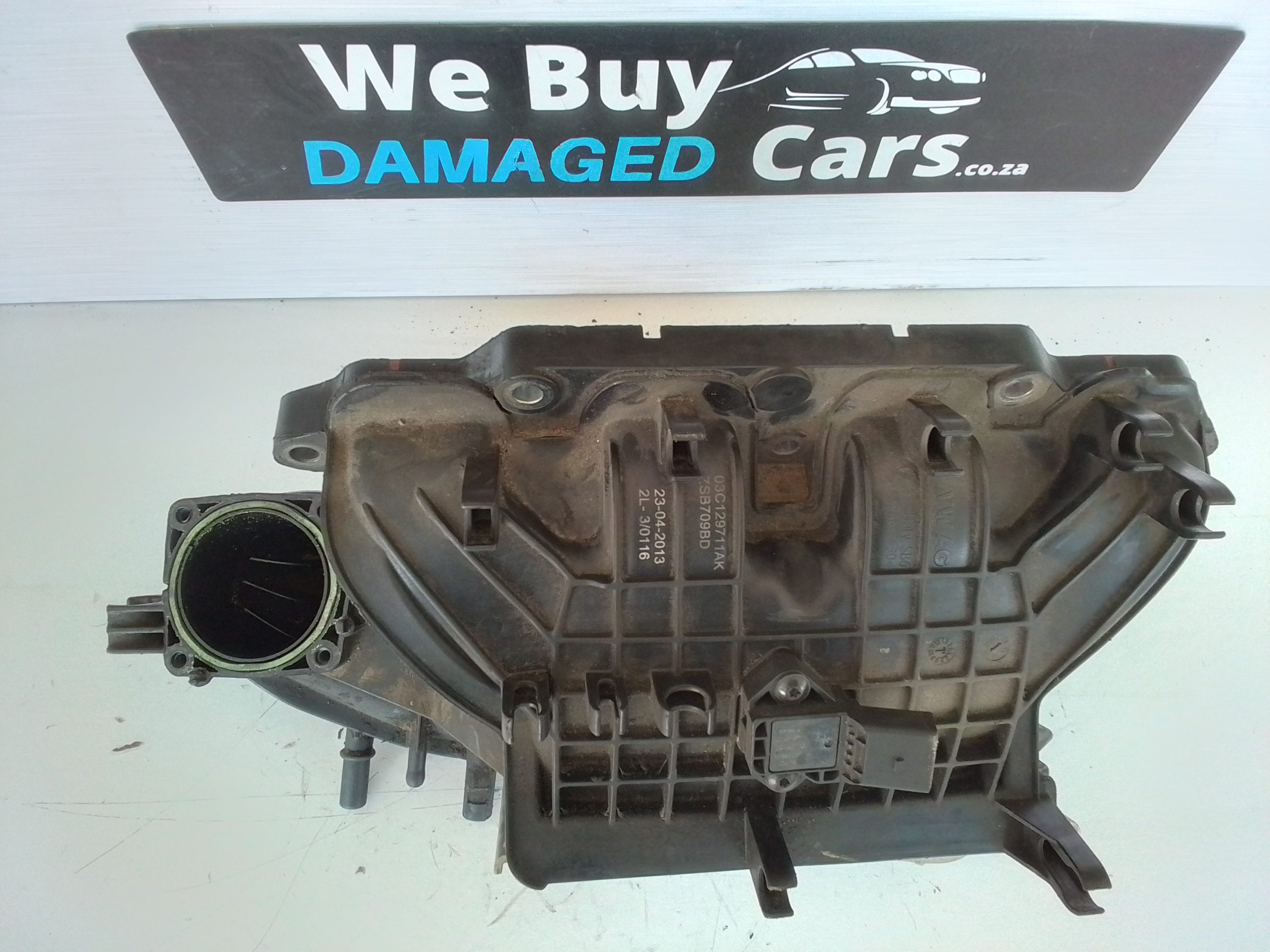 VW / Volkswagen Jetta MK6 1.4 TSI Intake manifold OEM