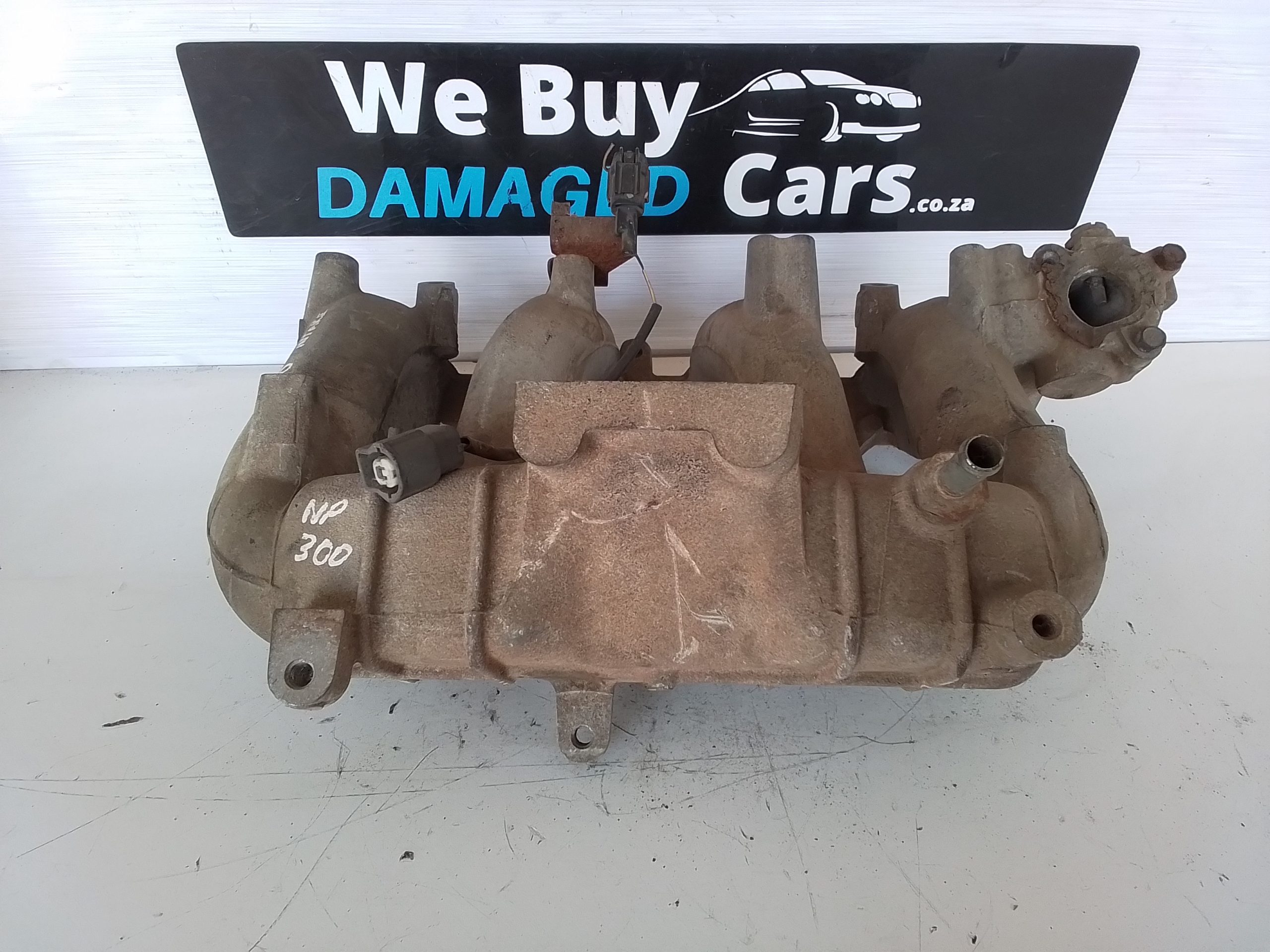 Nissan / hardbody NP300 KA2O Intake Manifold OEM