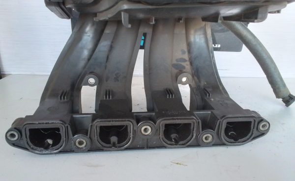 BMW E90 320i N43 Intake Manifold OEM - Image 4