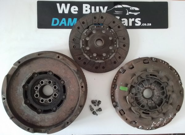 Toyota Corolla Professional 2.0 D4D 2AD Flywheel / Clutch kit OEM - Image 3