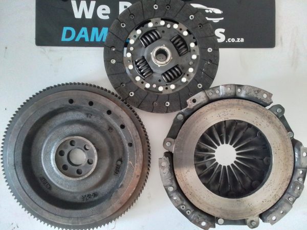 Nissan Hardbody / NP300 KA2O Flywheel / Clutch kit OEM