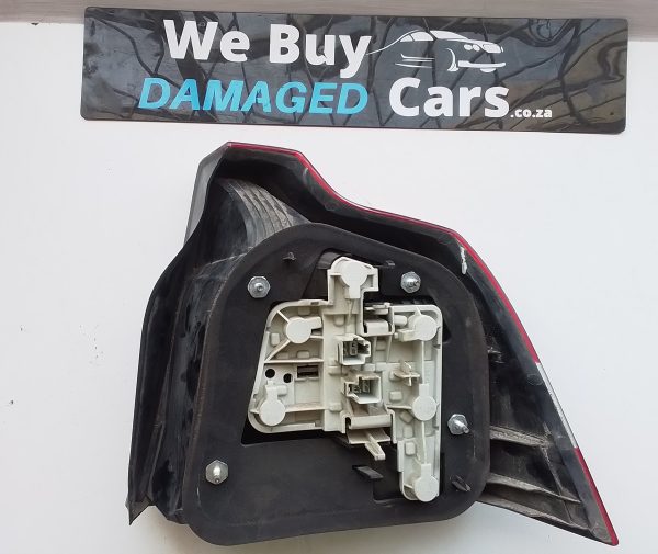 Volvo S40 LHS Tail light 2007 OEM - Image 3