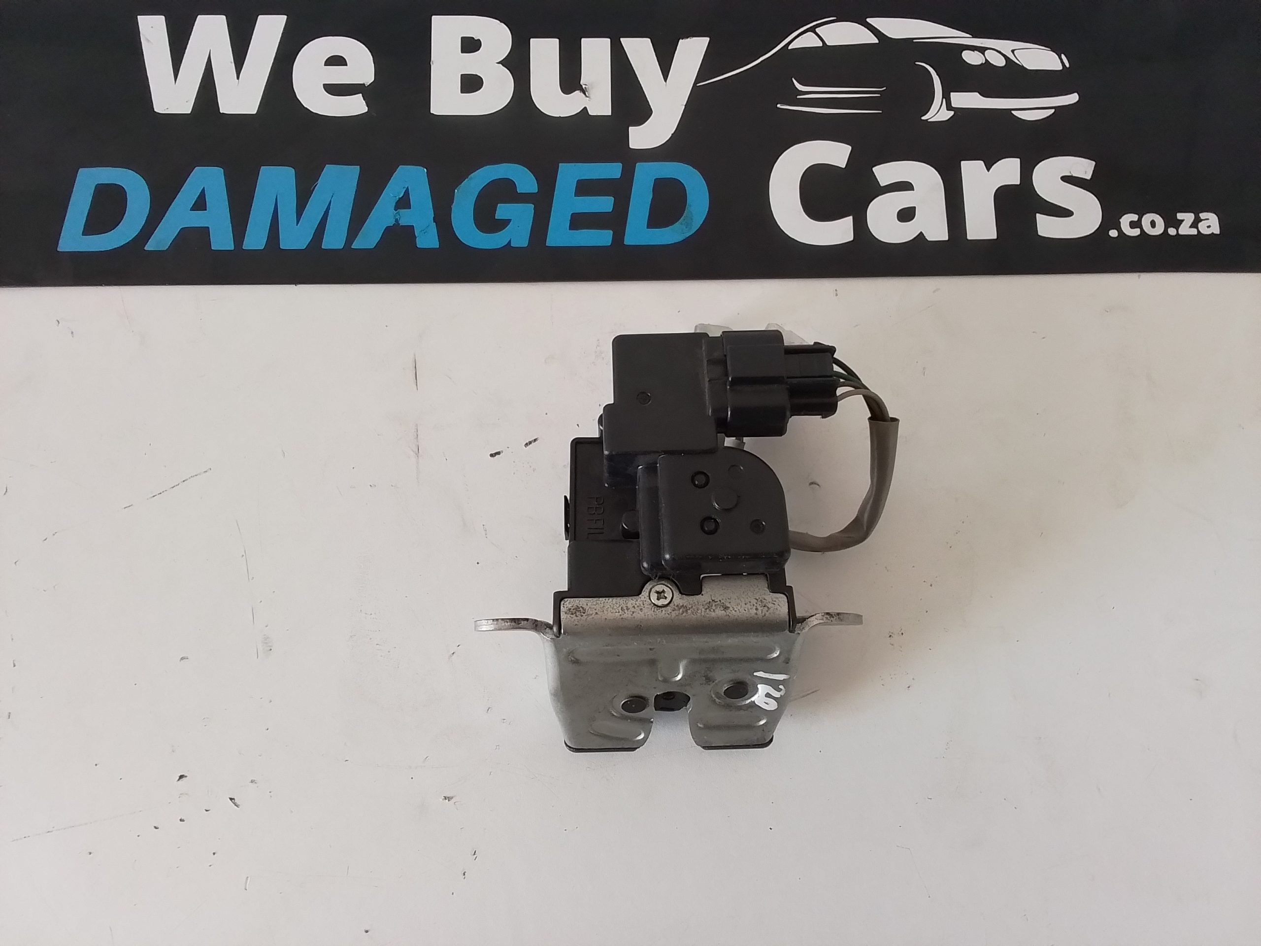 Hyundai i20 Boot Lock 2012 OEM
