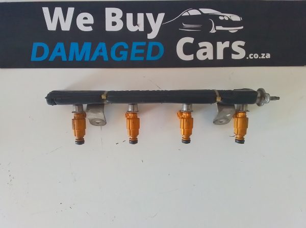 Hyundai i20 G4FA Fuel Injector with Fuel Rail