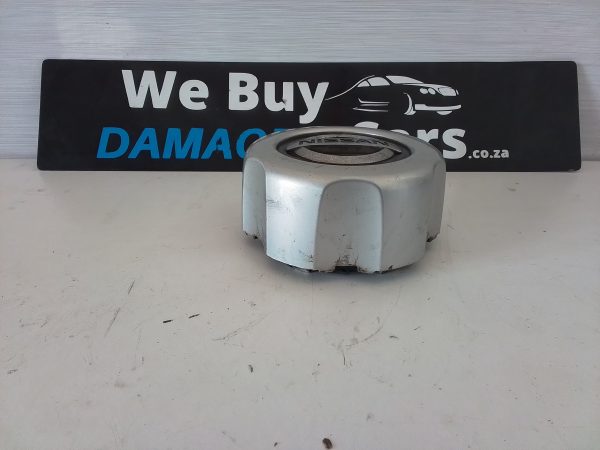 Nissan Hardbody Center Wheel Cap OEM - Image 3