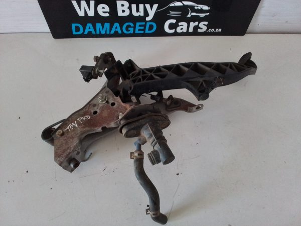 Toyota Corolla Professional 2.0 D4D 2AD Clutch Pedal and Clutch Master OEM - Image 3