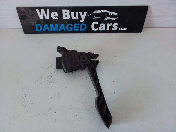 Ford Figo 1.5 TDCi Accelerator Pedal 2011 OEM - Image 3