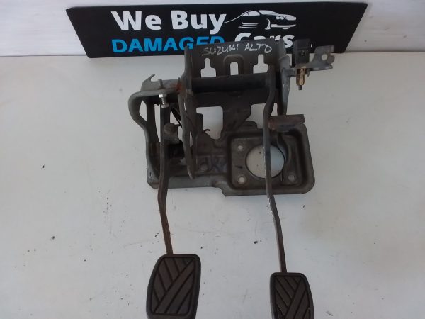 Suzuki Alto 1.0 Brake Pedal and Clutch Pedal 2013 OEM