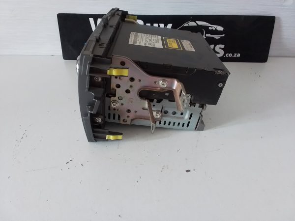 Toyota Corolla Professional 2.0 D4D 2AD Radio OEM - Image 4