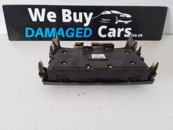 Toyota Corolla Professional 2.0 D4D 2AD Aircon Control Panel / Switch OEM - Image 4