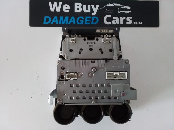 Mazda 6 Radio Console/Climate Control/Vents Complete 2008 Switch OEM - Image 3