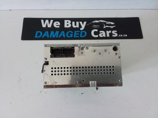Isuzu Go Big KB Series Radio (Rusty) OEM - Image 3