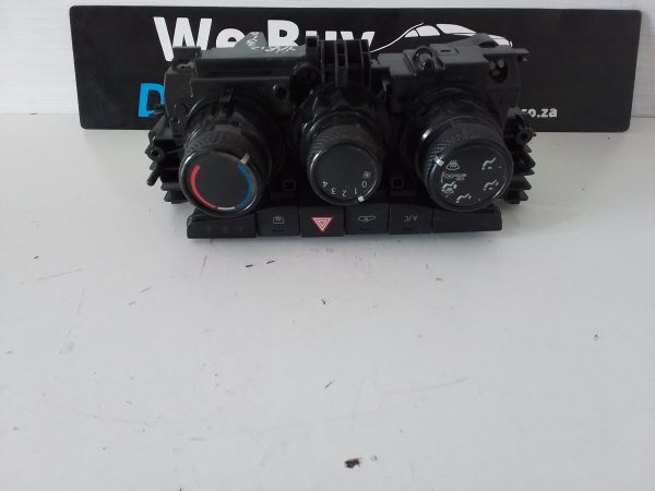 Toyota Yaris 2018 Climate Control Unit OEM