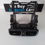 VW/Volkswagen Golf mk6 Centre Air Vents with Radio Bracket OEM