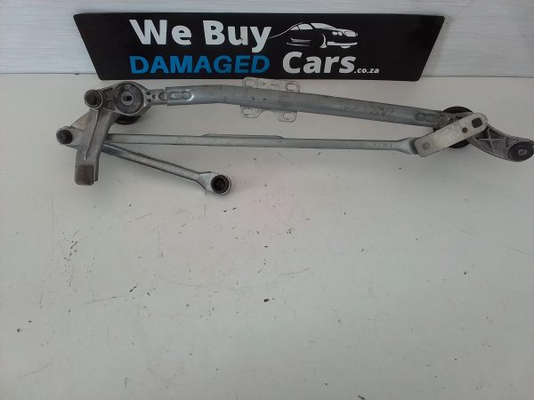 BMW E90 320i N43 Wiper Mechanism OEM - Image 2