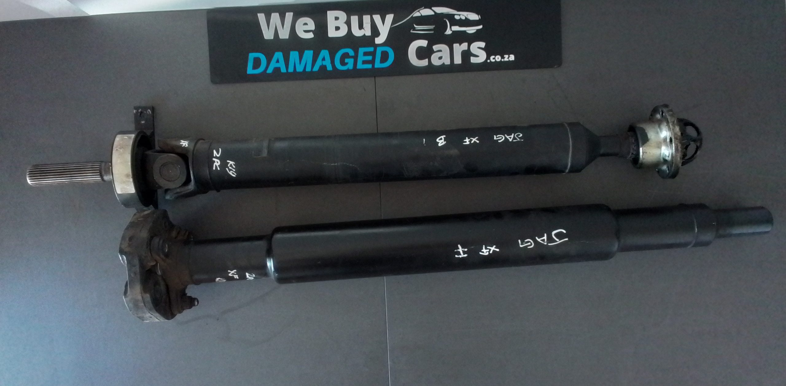 Jaguar XF 3.0 V6 Complete Prop Shaft 2013 OEM