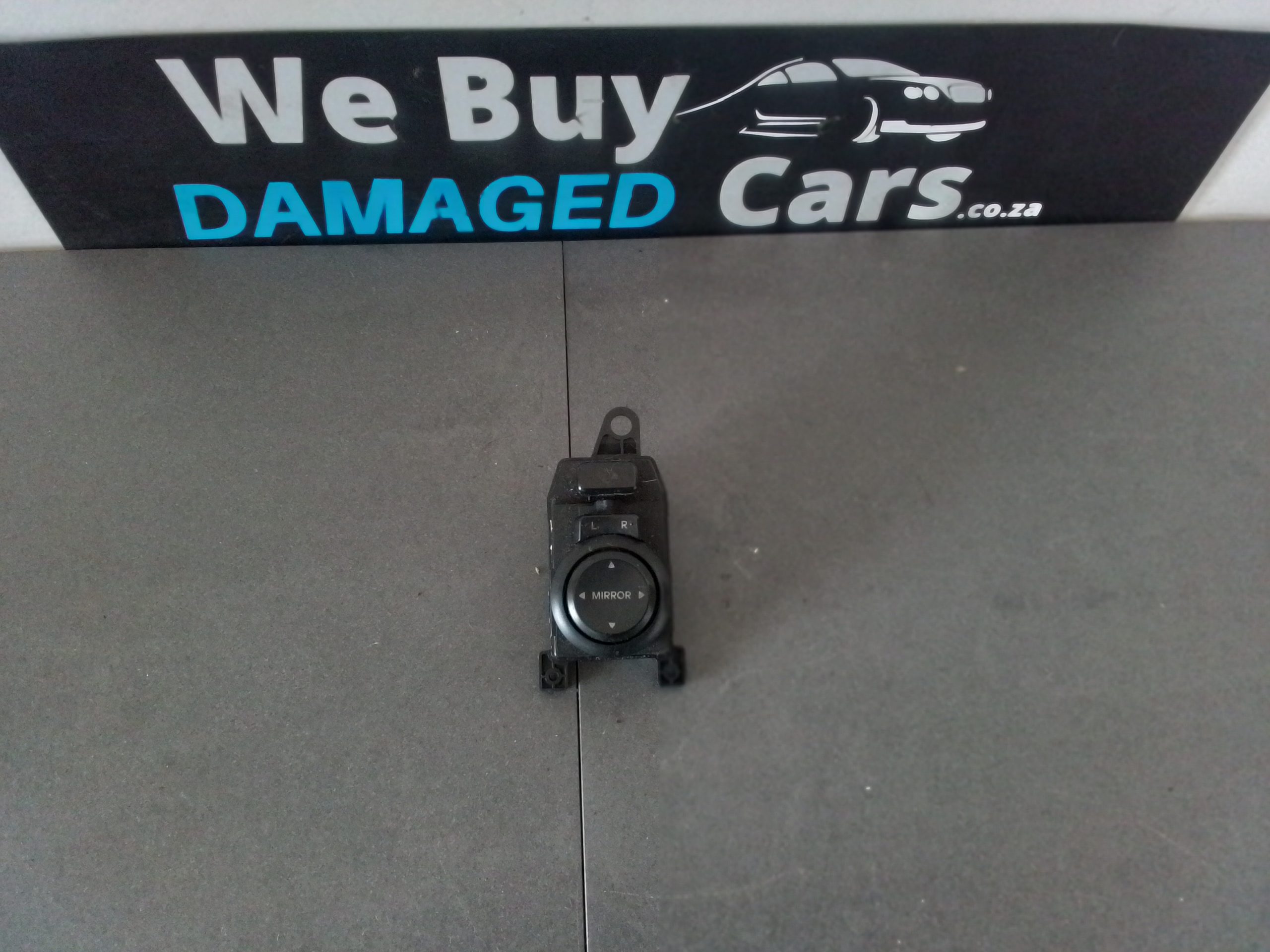 Hyundai i20 G4FA Start Button OEM