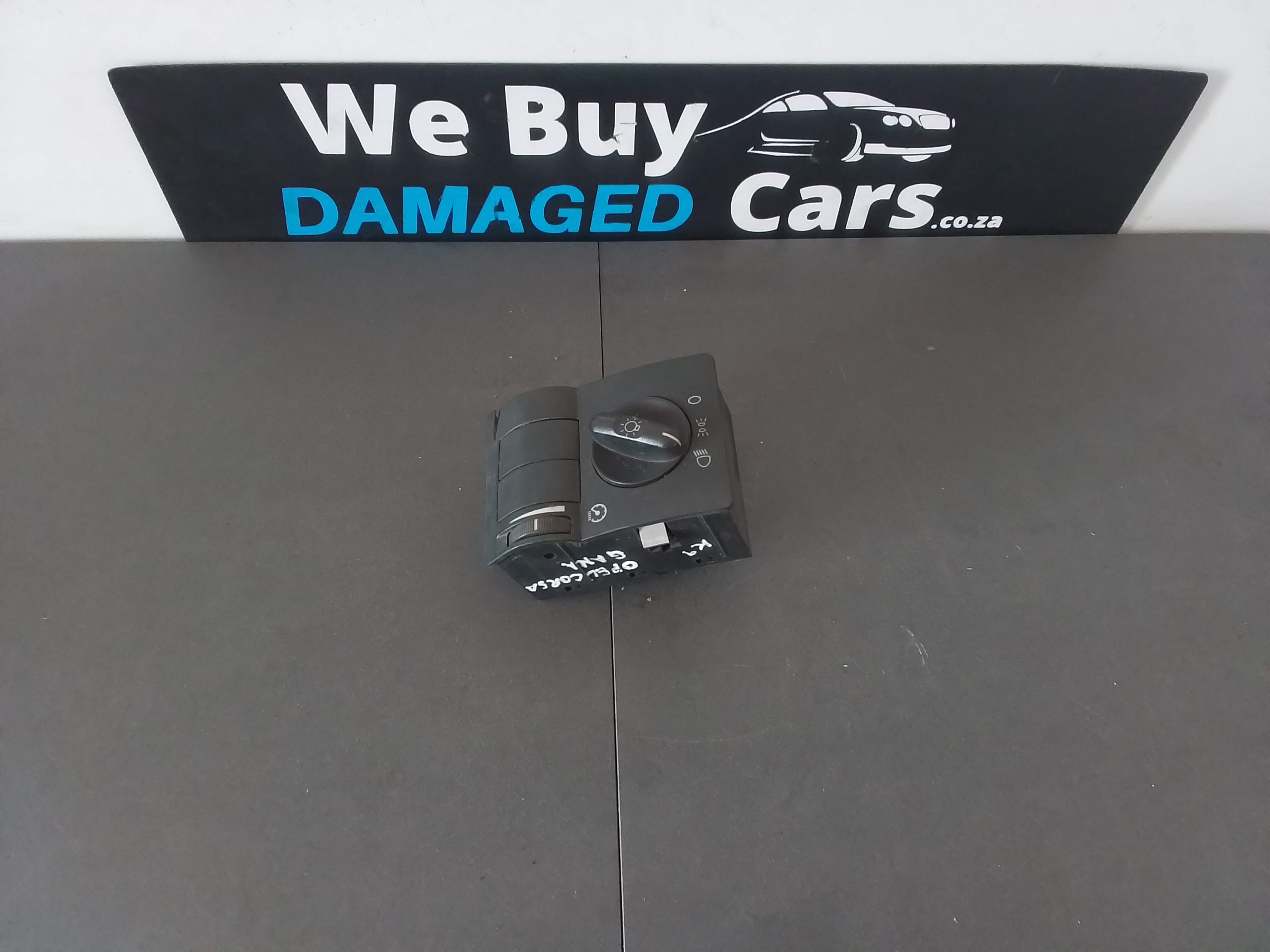 Opel Corsa/Utility Gama Light Switch OEM