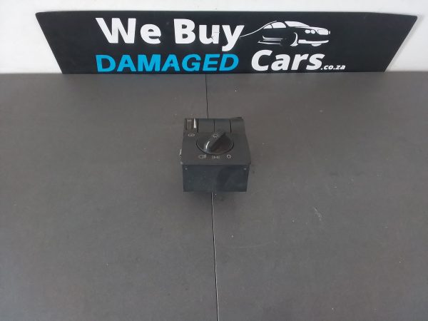 Opel Corsa/Utility Gama Light Switch OEM - Image 3