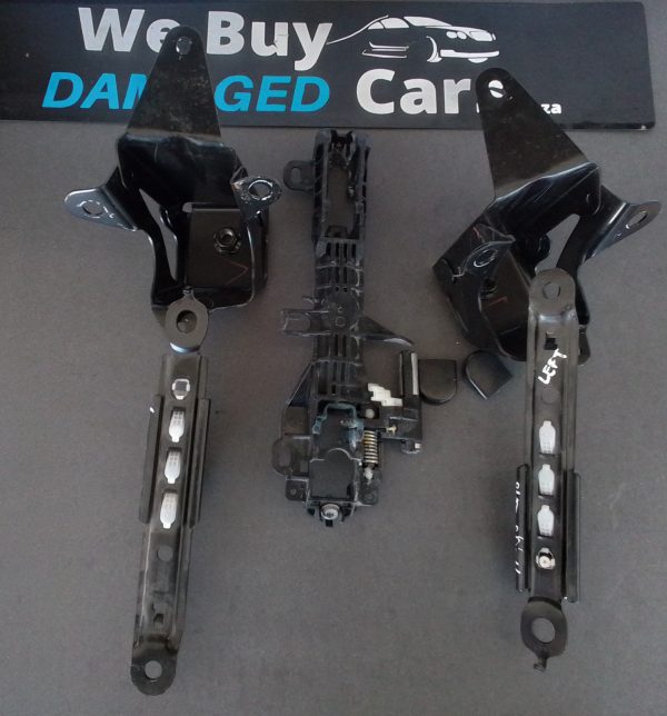 Toyota Yaris 2018  Seat Mechanism/Rail OEM - Image 2