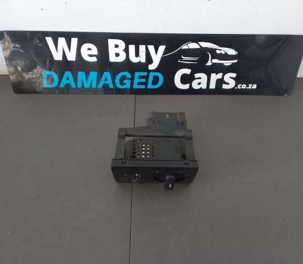 Ford Focus ST/Mk2 Headlight Light Switch OEM - Image 5