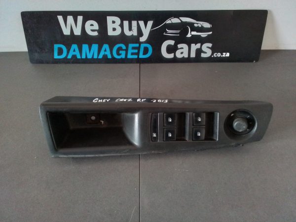 Chevrolet Cruze RHS Master Switch with Surround 2013 OEM
