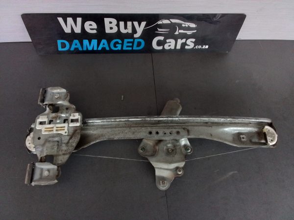 Chevrolet Cruze LHS Rear Window Mechanism and Motor 2013 OEM - Image 2