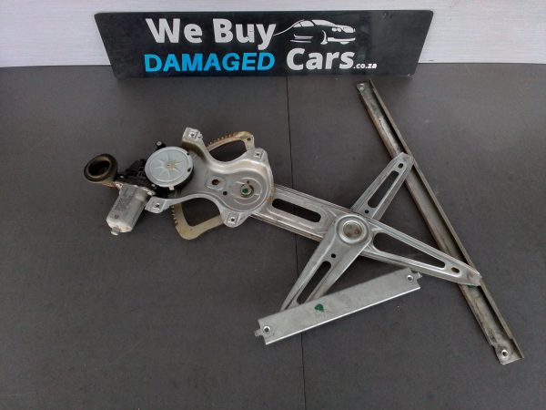 Toyota Professional Front LHS Window Mechanism with Motor OEM - Image 3