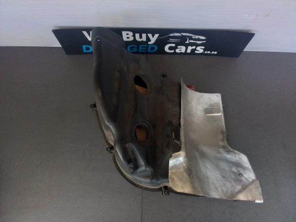 BMW F10 550i N63 RHS Air Box with filter and heat shield (Damaged) OEM - Image 4