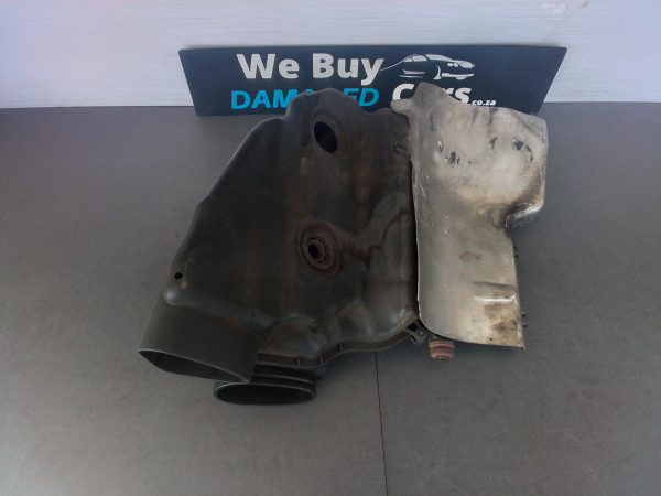 BMW F10 550i N63 LHS Air Box with filter and heat shield OEM - Image 4