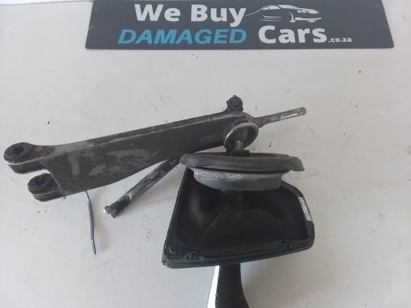 BMW E90 Gear Selector Manual with Gear Knob - Image 4