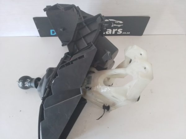 Toyota Yaris 2018 1.6 2NR Gear Mechanism - Image 3