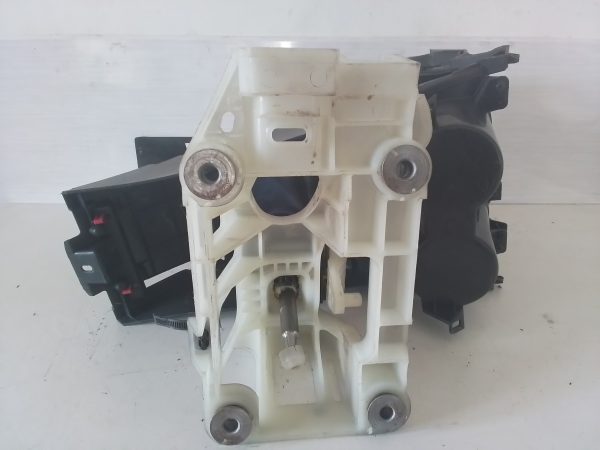 Toyota Yaris 2018 1.6 2NR Gear Mechanism - Image 4