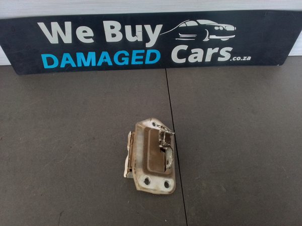 Suzuki Alto Boot Lock 2013 OEM - Image 2