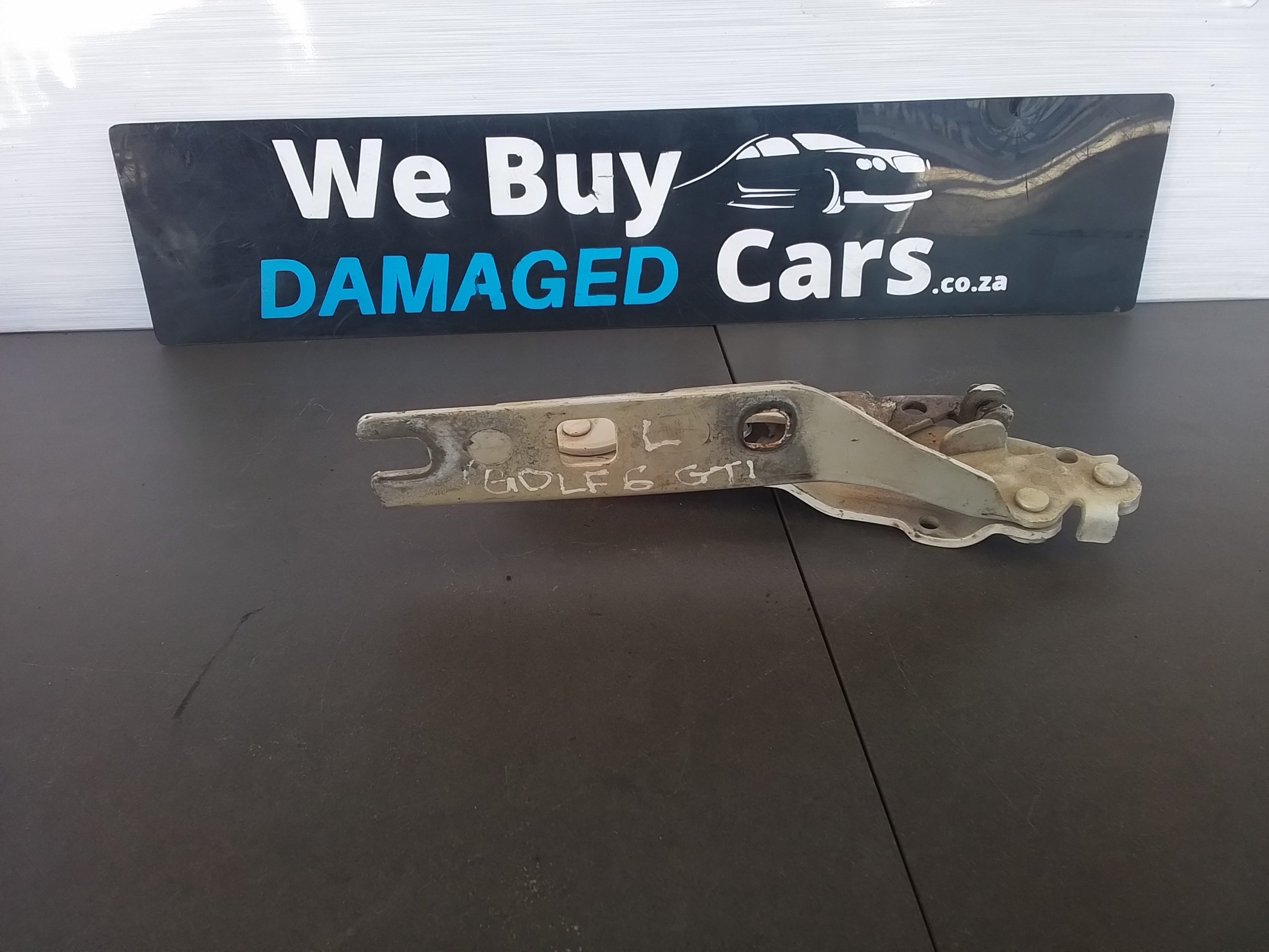 VW/Volkswagen Golf MK6 2.0 LHS Bonnet Hinge OEM