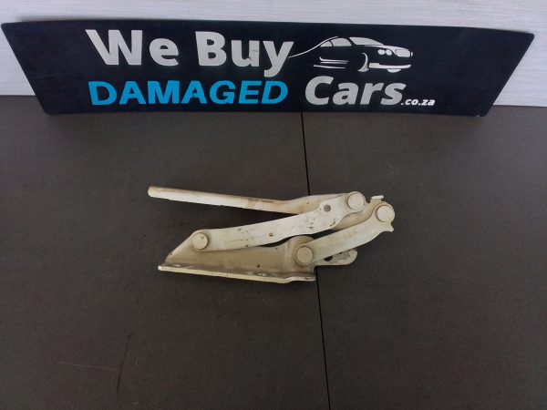 VW/Volkswagen Golf MK6 LHS Bonnet Hinge OEM - Image 3