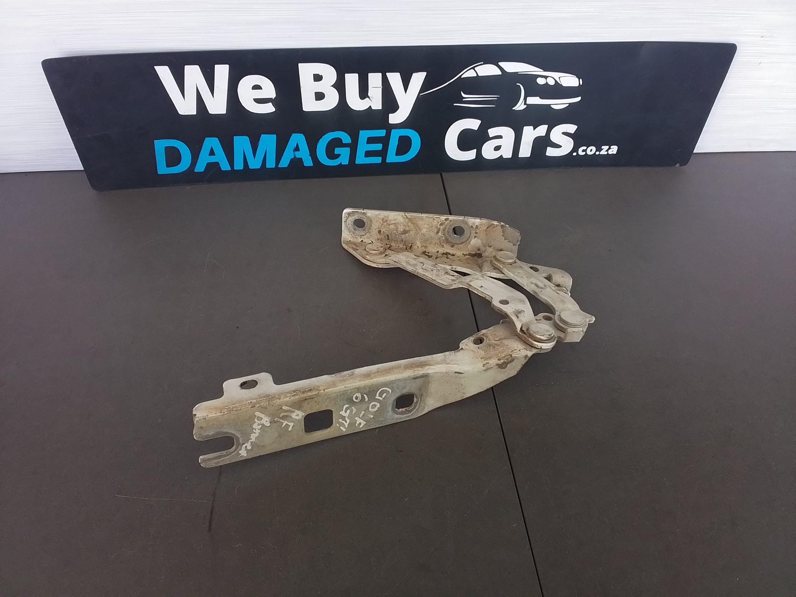 VW/Volkswagen Golf MK6 2.0 RHS Bonnet Hinge OEM