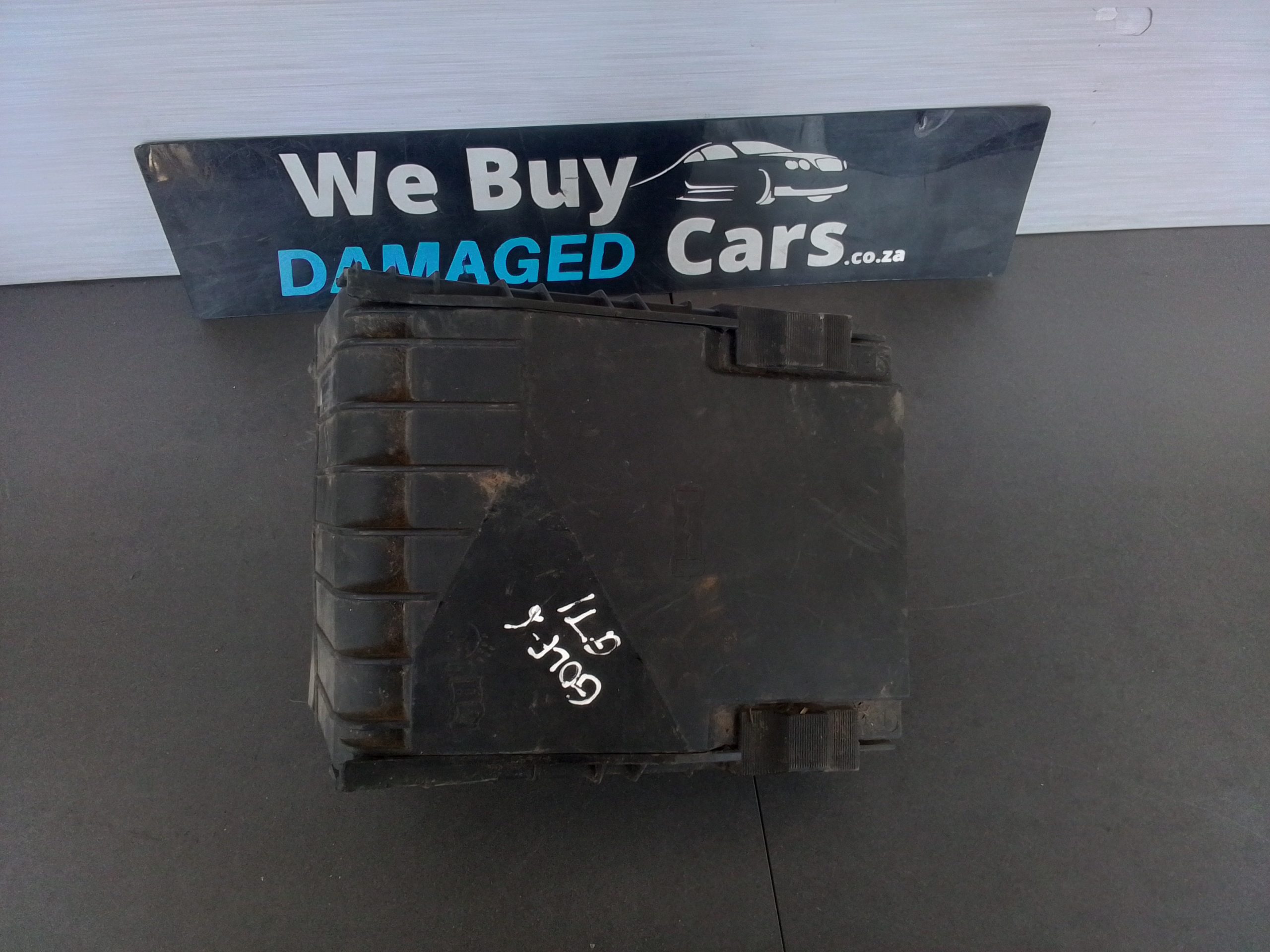 VW/Volkswagen Golf MK6 2.0 GTI CCZ Fuse Box OEM