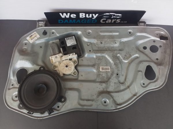 Volvo S40 2.0 L/F Window Mechanism Includes Motor and Speaker 2007 OEM