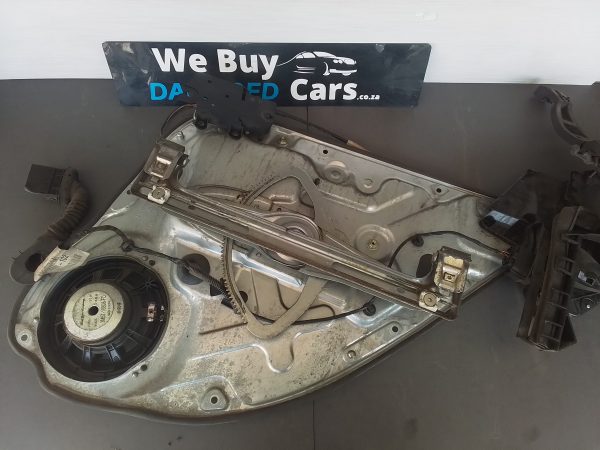 Ford Focus ST MK2 L/R Window Mechanism Includes Motor,speaker and Interior Door handle OEM