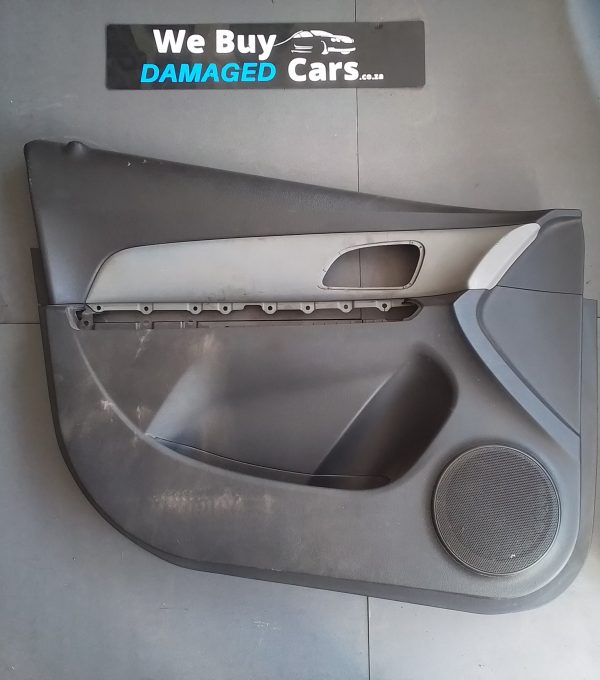 Chevrolet Cruze 1.6 L/F Door Pad 2013 OEM